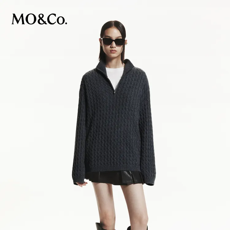 MOCO秋季山羊绒绵羊毛绞花肌理拉链开襟宽松毛衣MBD3SWTK05