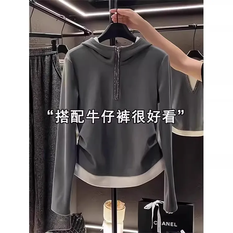 假两件灰色连帽卫衣女2025春季新款修身短款小个子撞色套头上衣潮