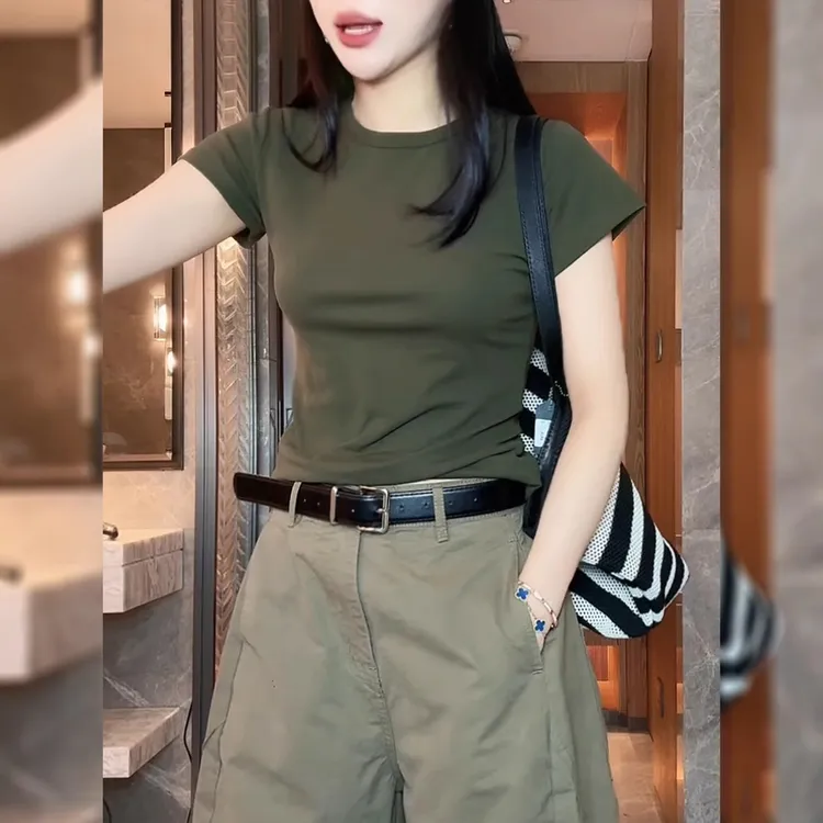 2025夏季新款女士复古军绿色正肩短袖t恤圆领体恤修身显瘦上衣服