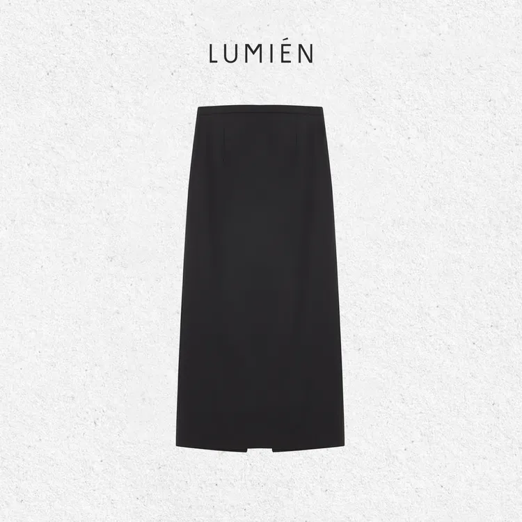 【LUMIEN 新品】“素缎流影”立体挺阔黑色中长裙LX5DRR205