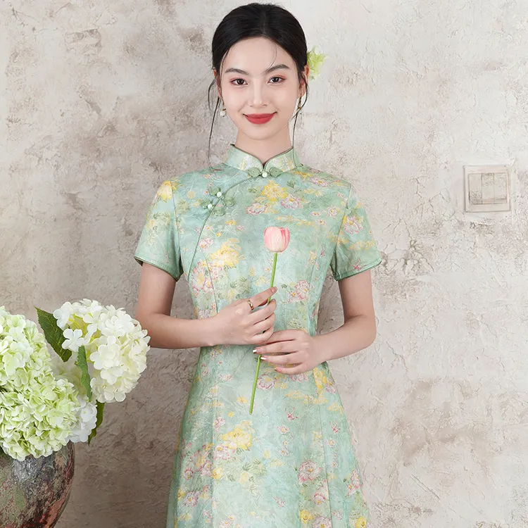 新中式旗袍高端2025夏季素雅国风上海改良日常可穿连衣裙复古礼服