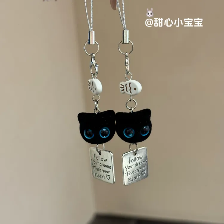 新款手工大眼黑猫卡通钥匙扣书包挂件装饰情侣送朋友自缝创意礼物