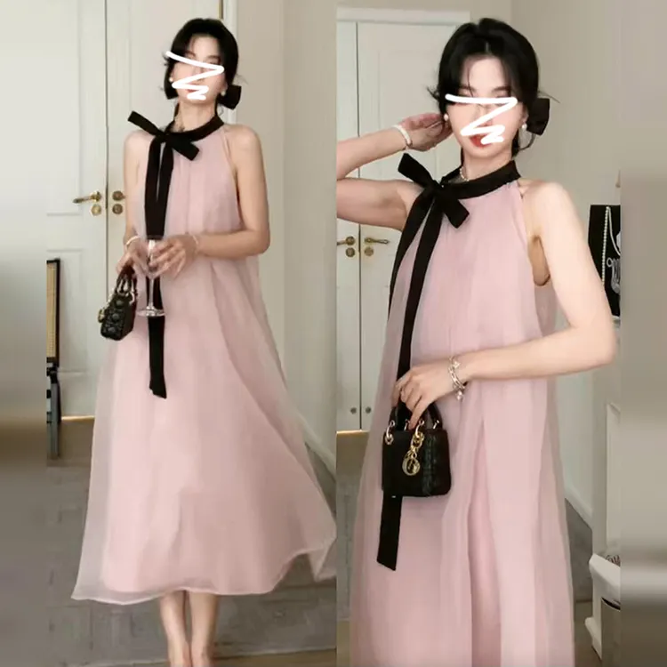 粉色挂脖连衣裙子女2025春夏新款法式气质超好看海边度假长裙4086