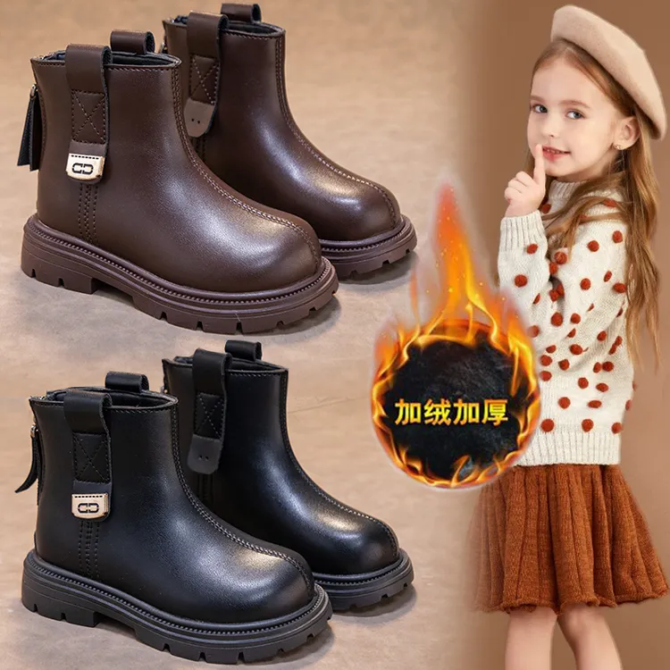 中大童2025新款秋冬女童马丁靴时尚英伦风棕色儿童靴子皮带扣女孩