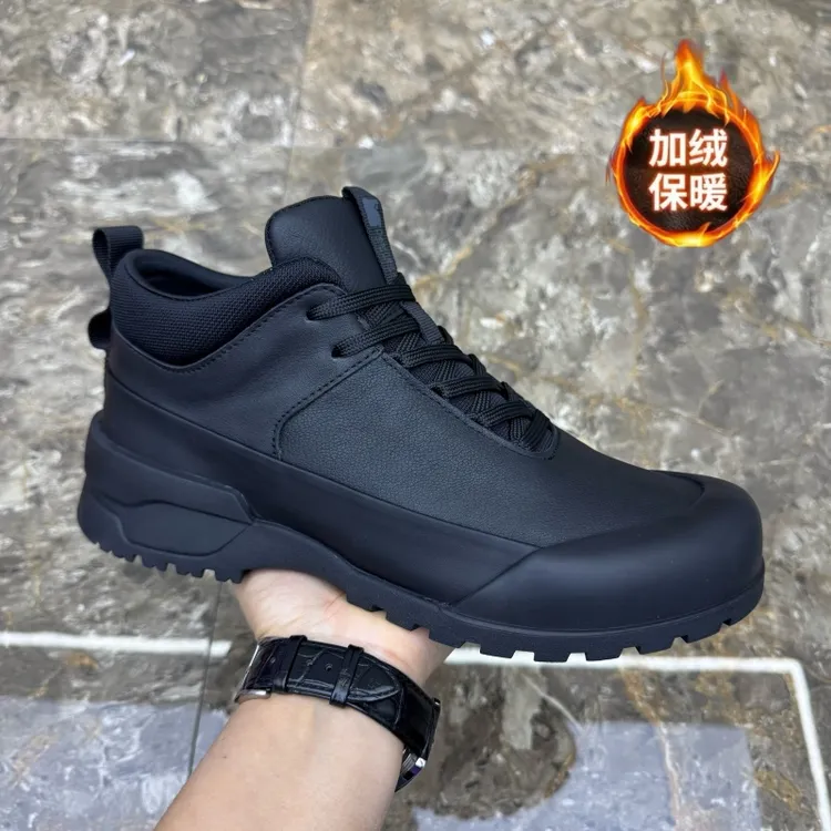 真皮男鞋2025冬季新款休闲鞋头层牛皮高帮软底男士加绒保暖棉鞋子