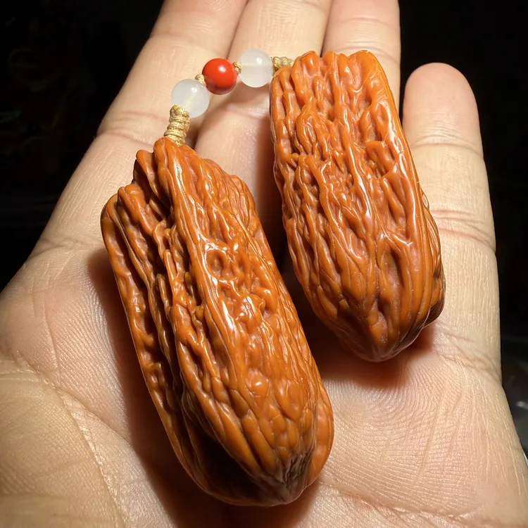 一物一图（058）：绣球核桃双截棍文玩核桃 尺寸高49左右