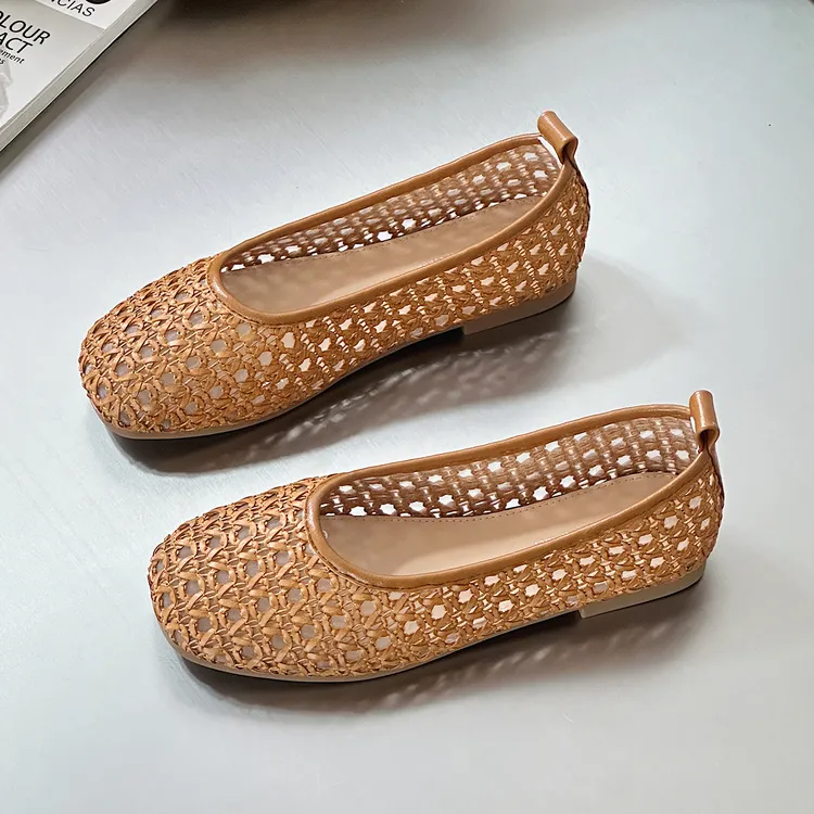 镂空编织平底单鞋女2025新款配裙子中年妈妈软底渔夫鞋一脚蹬瓢鞋