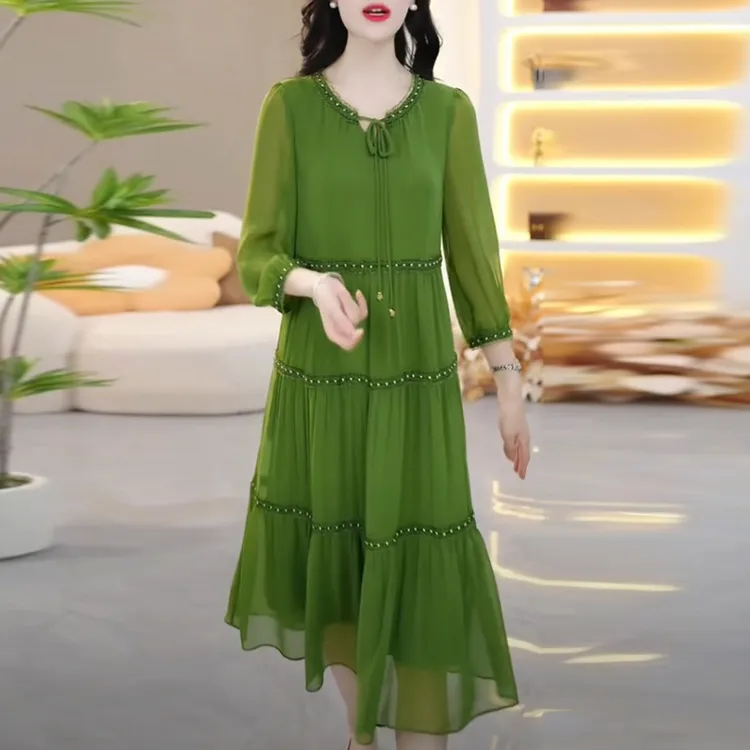 琉璃丝轻奢女装2025春夏季新款时尚气质绿色宽松显瘦减龄连衣裙子