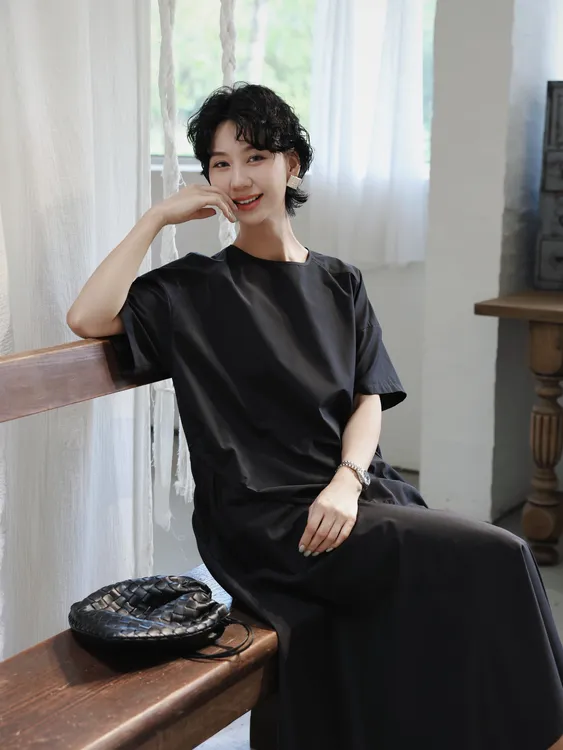 TT设计师【摇曳交响】法式斜高级感方向分割设计连衣裙TT190599