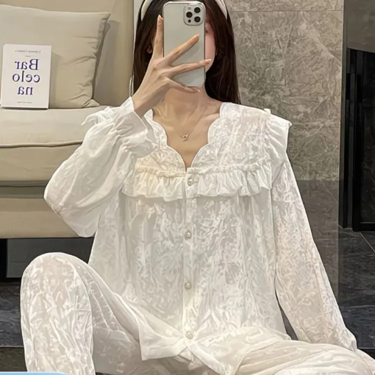 甜美减龄保暖亲肤长袖丝绒家居服两件套