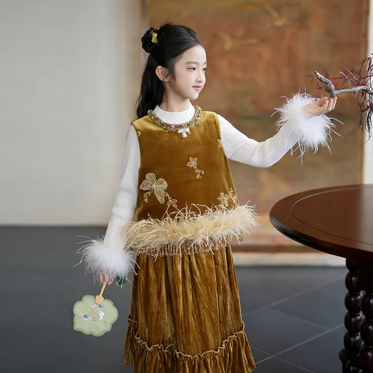 80953女童汉服国风新中式马甲拜年服2025冬季新款儿童新年过年服