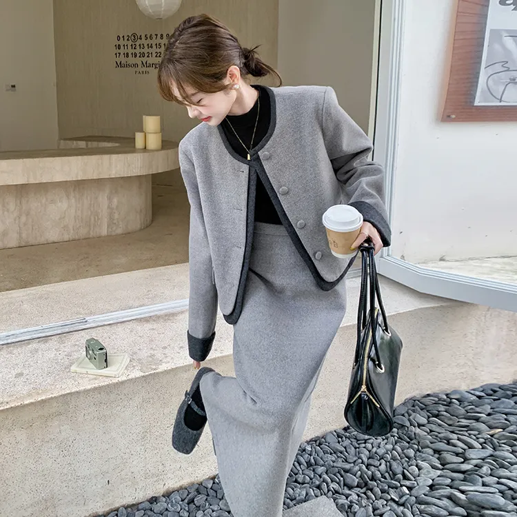 巨好看的秋冬穿搭一整套女新款高级感小香风毛呢外套半身裙两件套