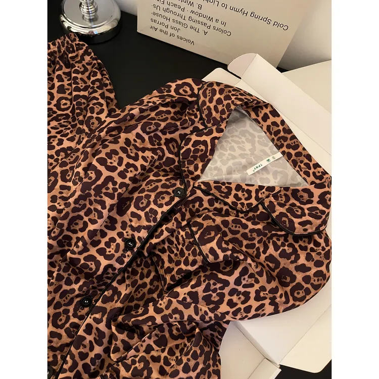 ins韩系豹纹V领冰丝睡衣女夏季新款大码长袖长裤家居服套装可外穿