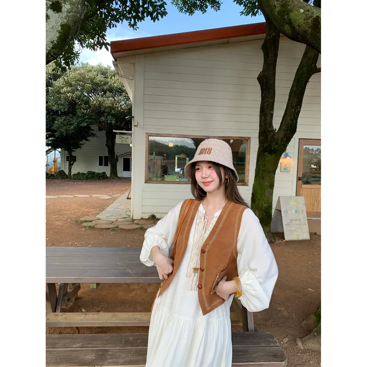 陳文文xenl【阿勒泰邂逅】新款波西米亚风新疆穿搭绒面刺绣马甲0034