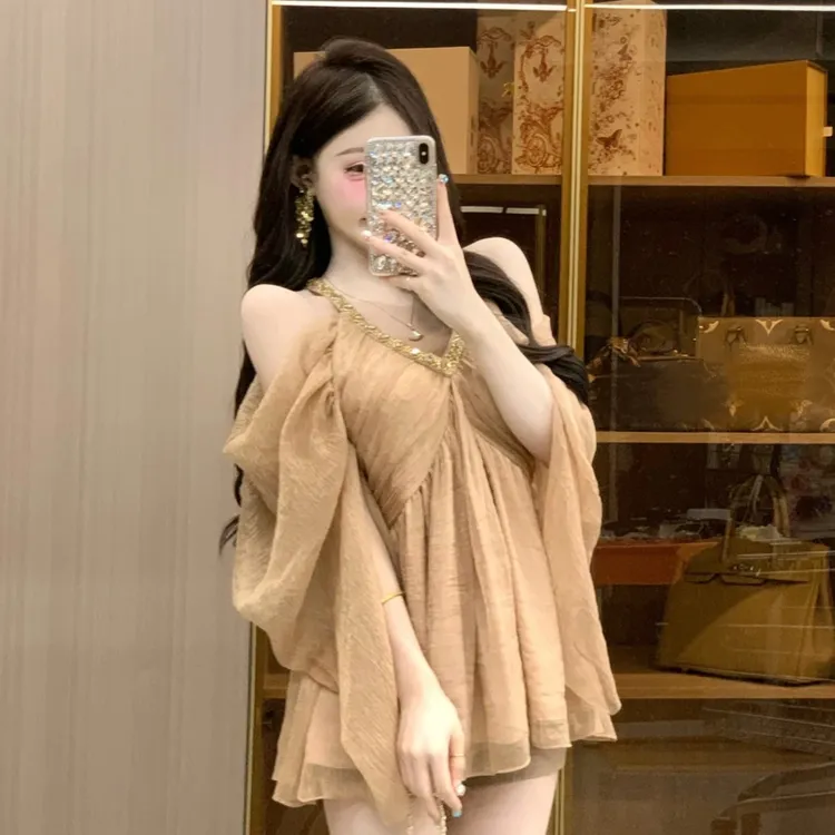 法式气质名媛重工镶钻V领露肩长袖衬衫女夏季设计感宽松防晒上衣