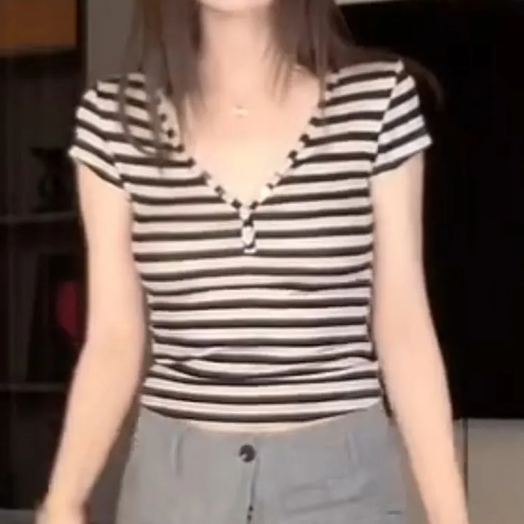 【条纹面膜T】夏季小众设计感修身气质显瘦褶皱T恤LK2503897