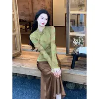 凌茜恣禾【青竹雨林】新中式印花喇叭袖上衣女复古不规则长袖打底衫