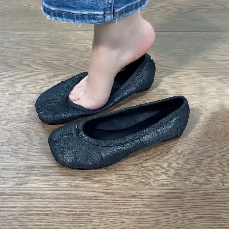 2025新款网红头层牛皮分趾鞋优雅气质小众舒适软底百搭休闲小单鞋