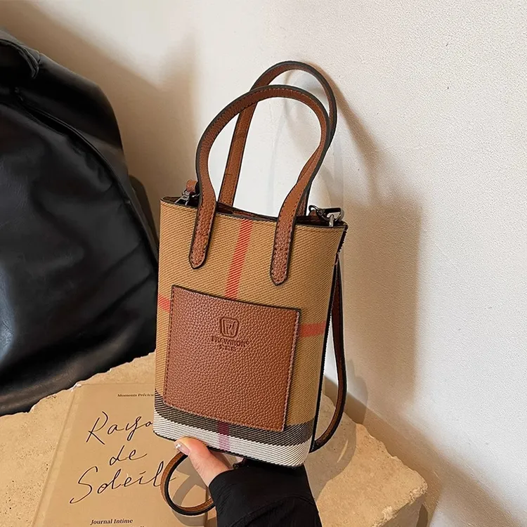 网红薯条包包女2025超火高级感洋气斜挎手机包小众迷你手提水桶包