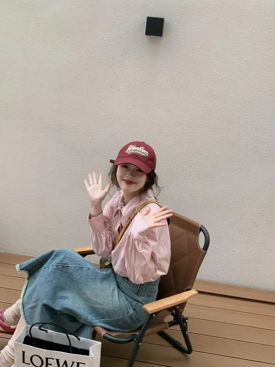 2025韩系气质穿搭粉色气质减龄条纹衬衫高腰复古牛仔半身裙两件套