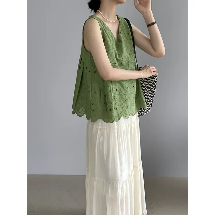 法式复古重工刺绣蕾丝背心ins新品显瘦娃娃衫气质衬衫网红洋气