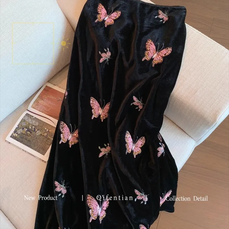 黑色新中式蝴蝶钉珠刺绣丝绒半身裙女秋冬新款国风气质显瘦鱼尾裙