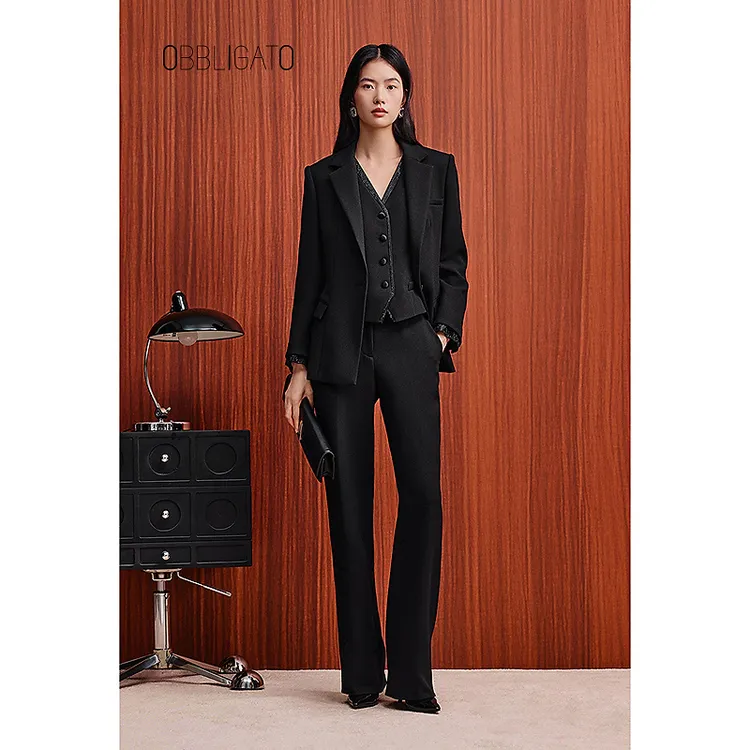 OBBLIGATO奥丽嘉朵2026早春1C36120010新款烫钻垂顺微喇西装裤