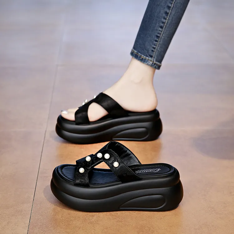 珍珠凉拖鞋夏季外穿2025新款时尚百搭洋气高跟软底配裙子增高拖鞋