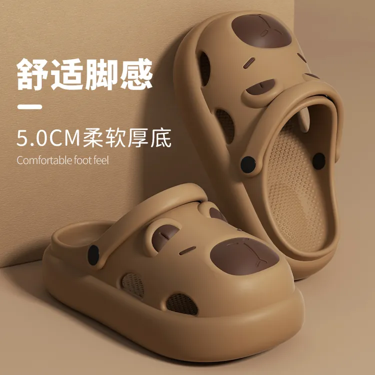 亲子包头拖鞋男夏季2025新款卡皮巴拉洞洞鞋女款外穿防臭沙滩凉鞋