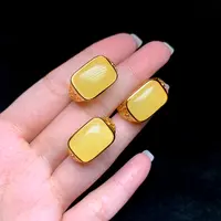 11 DS32420-S925银镶嵌蜜蜡戒指-多样性发一件-13.5×9.5mm（JG）