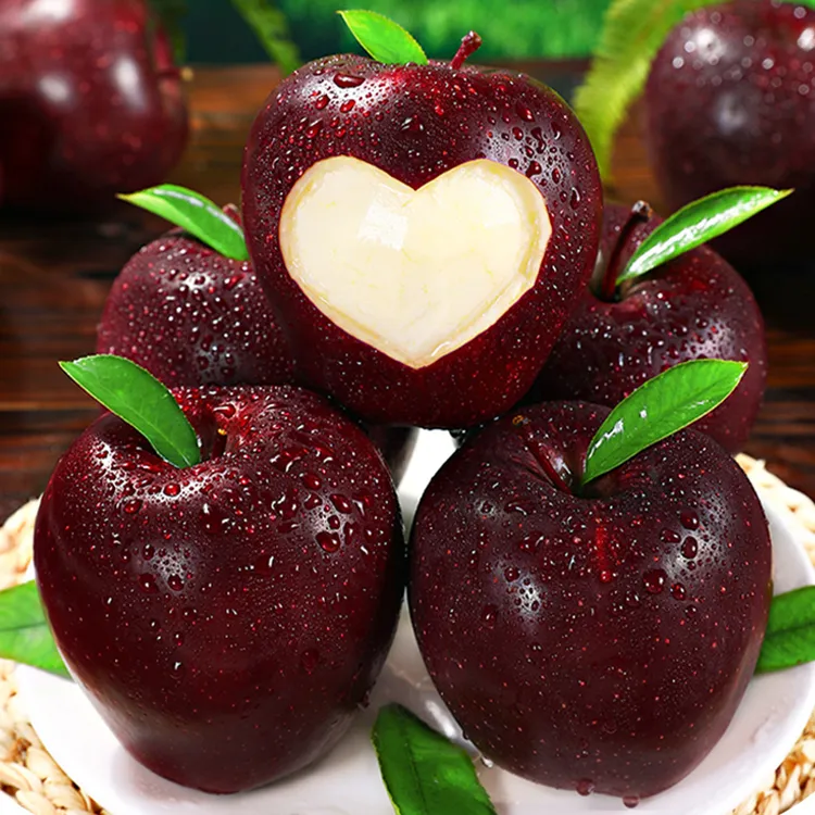 云南黑钻苹果黑卡新鲜现摘甜嫩多汁果肉细腻黑苹果