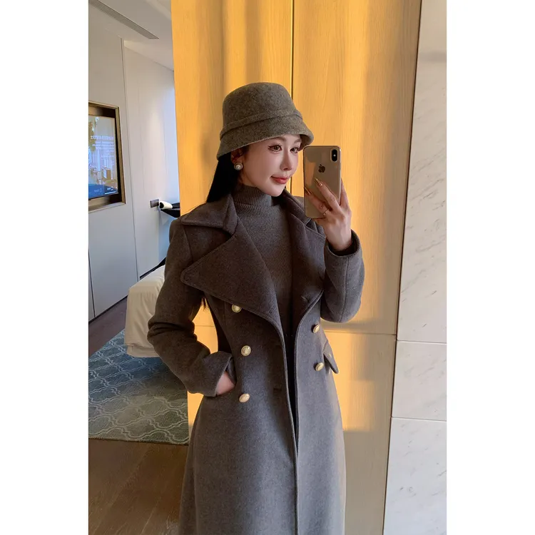 毛妮LADIESFIRST双排扣翻领夹棉大衣复古正肩收腰长款外套L2817
