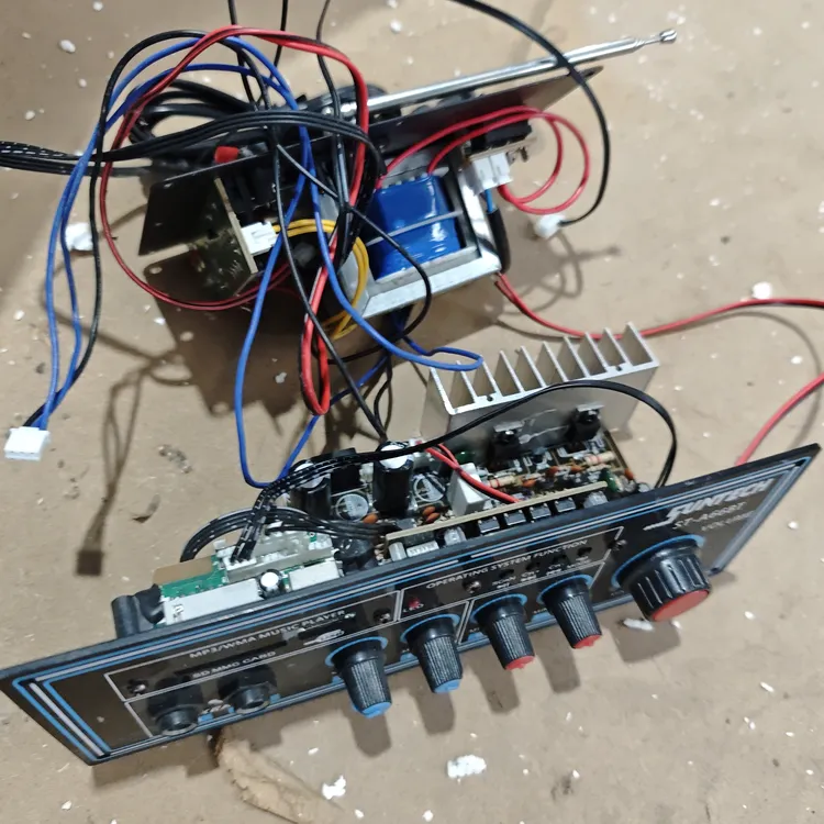 不包好坏主板一整套的价格，音箱主板一套的价格。