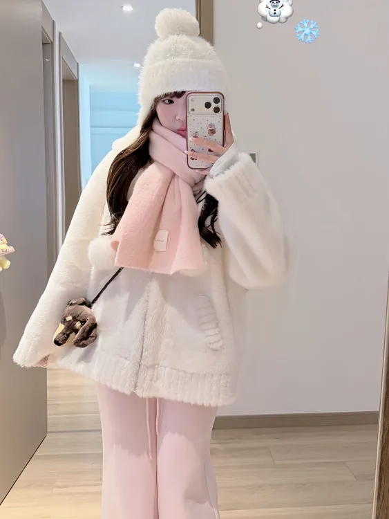 甜美少女风连帽仿水貂绒外套女加厚韩版时尚加厚白色斗篷大衣秋冬