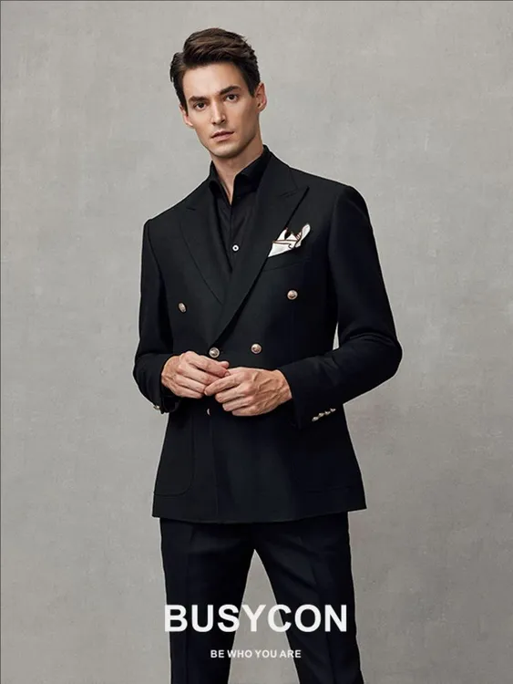 ZHI羊毛混纺戗驳领金属扣布雷泽双排扣西装男套装