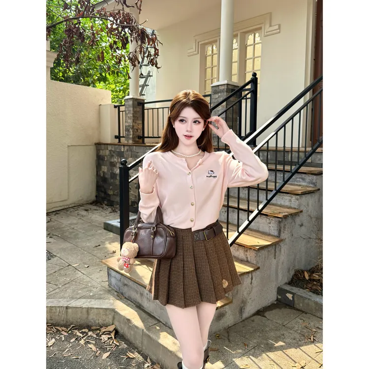 【露思同款】气质显瘦百搭刺绣粉色长袖针织衫