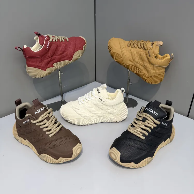 2025 新款男士运动时尚青春小众高端秋冬加厚潮流潮鞋（皮鞋尺码）