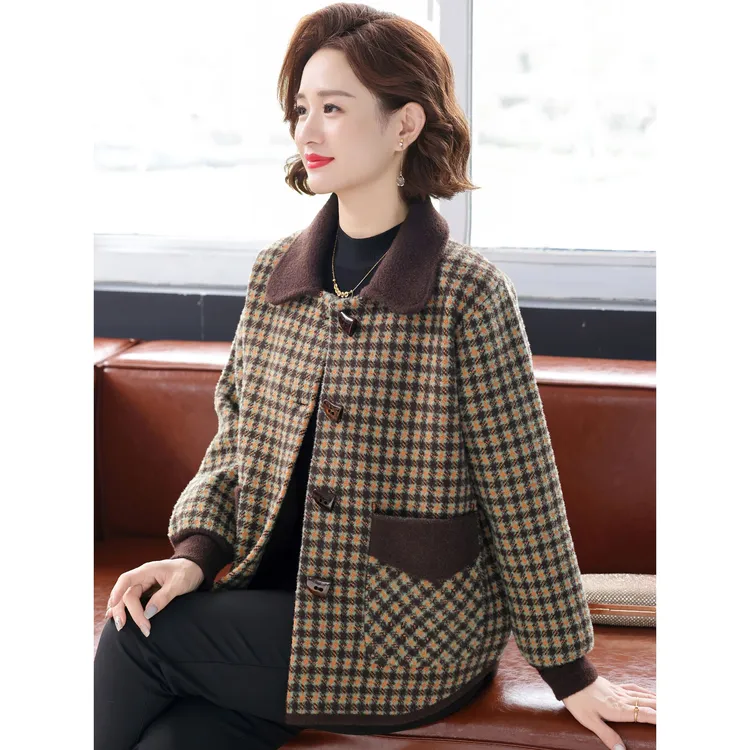 妈妈外套2025新款春秋装中老年人女洋气高贵格子秋冬休闲毛呢上衣