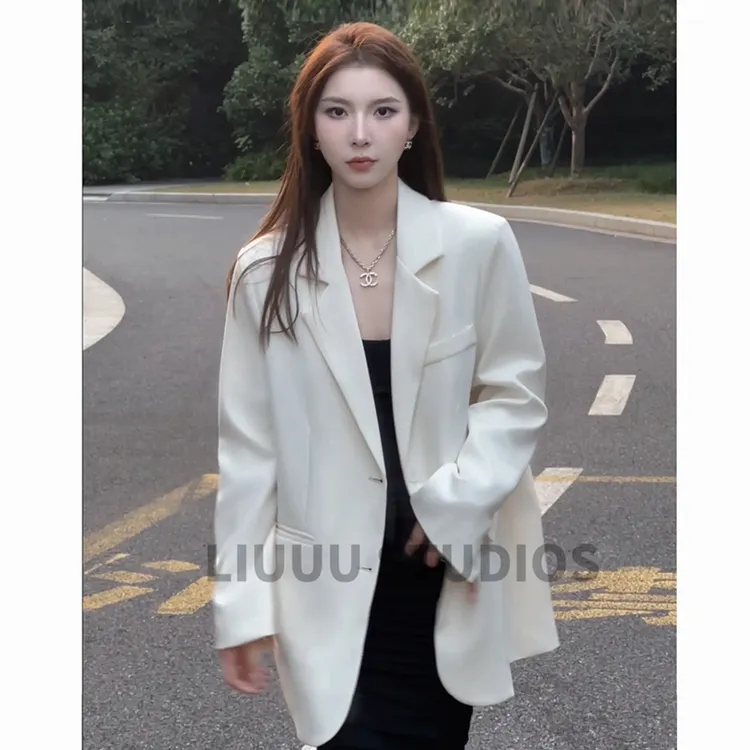 设计感小众秋季西装外套女2025春秋装宽松oversize休闲垂感西服潮