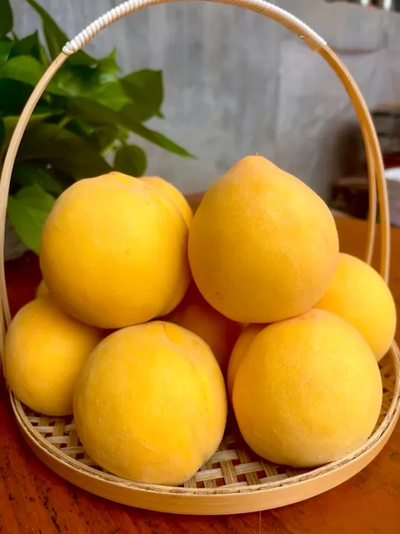 新鲜黄桃现摘现发新鲜水果脆甜多汁