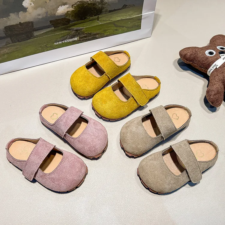 2025春夏新款女童勃肯鞋简约软底包头拖鞋小女孩魔术贴公主鞋皮鞋