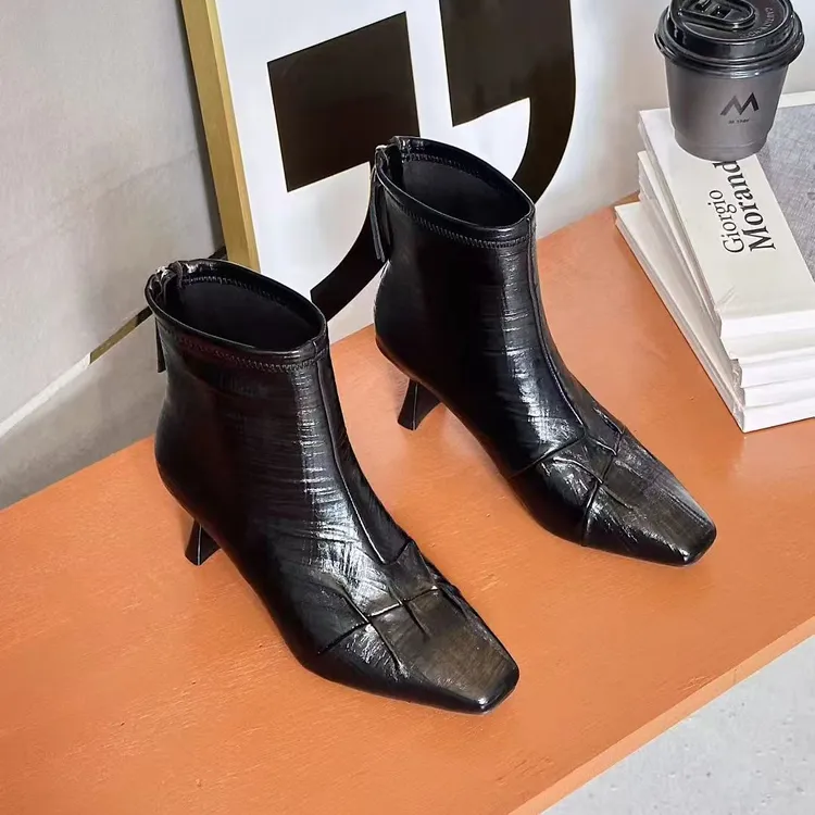 w759细跟法式方头防滑中跟压花女短靴女靴时装靴秋冬跟鞋