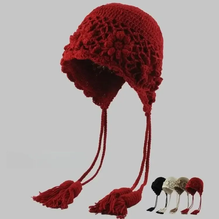 2025新款花朵手工编织双层辫子毛线帽子女秋冬保暖百搭针织护耳帽