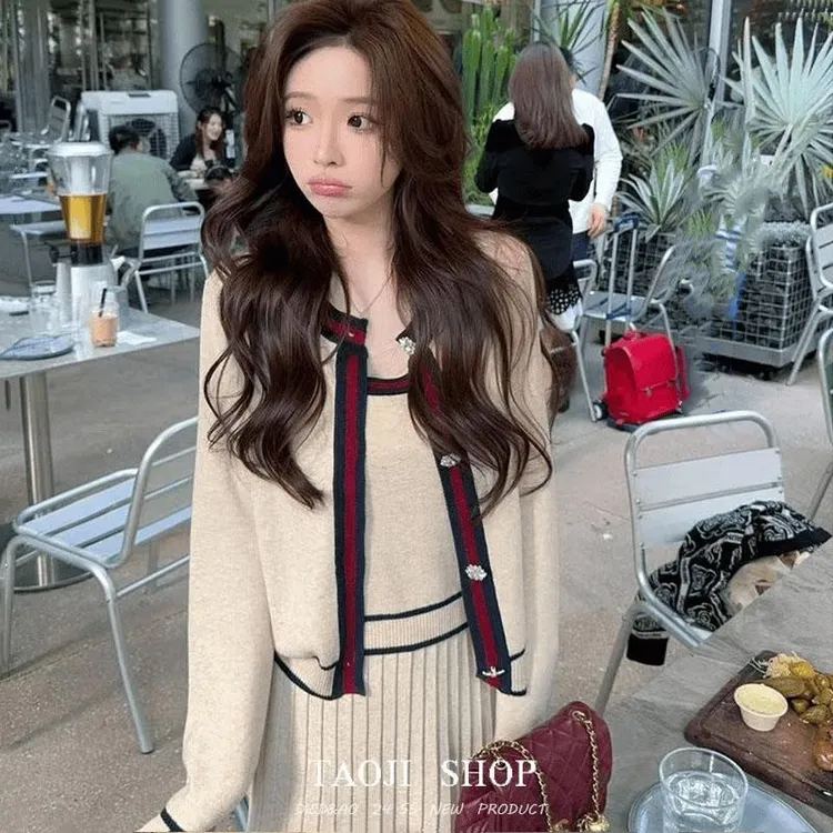 法式小香风套装秋季温柔甜美针织开衫上衣打底背心半身裙三件套女