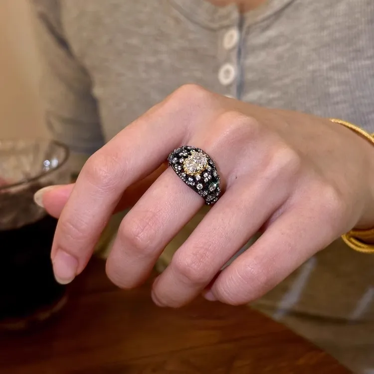 铜合金塑料戒指黑色椭圆超闪钻戒指女2025新款爆款轻奢高级感指环