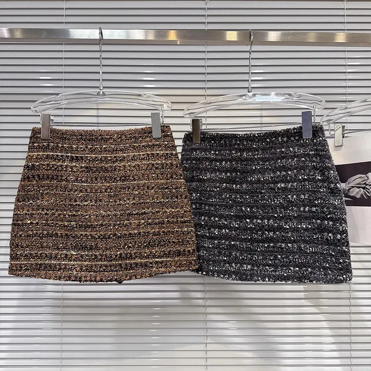 2025年秋冬新款时尚气质高级感复古小香风辣妹亮片包臀半身裙女