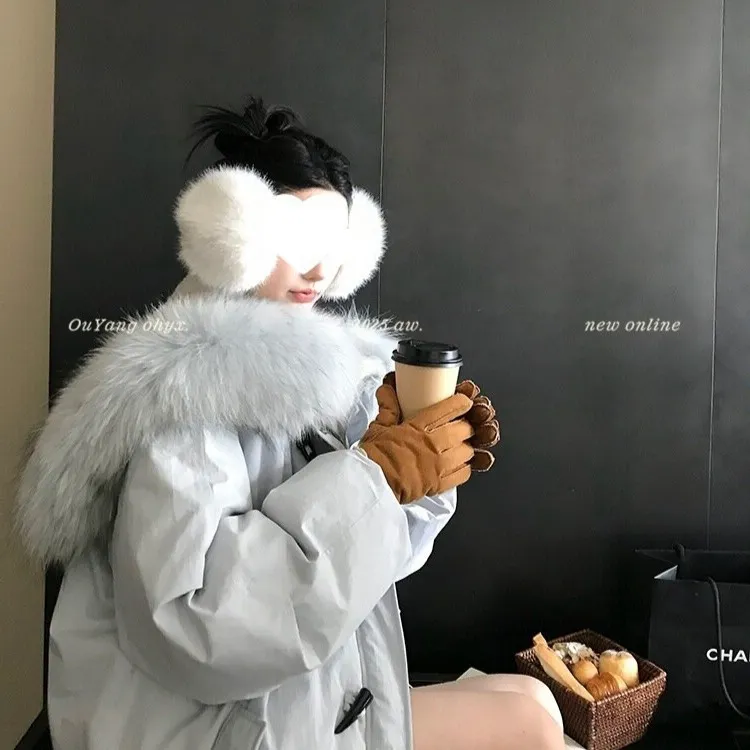 区区欧阳"女“小暖炉”升级3.0"貉子毛领90白鸭绒羽绒服