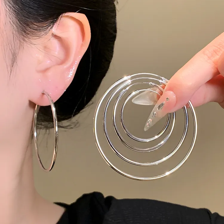 方圆脸超大圈圈复古小众高级感素圈耳环2025新款爆款显脸小耳饰女