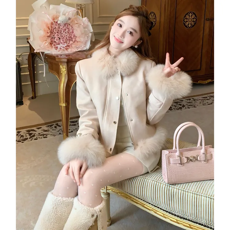 QINER“初冬美人”真狐狸毛麂皮绒羽绒外套/秋冬保暖短外套