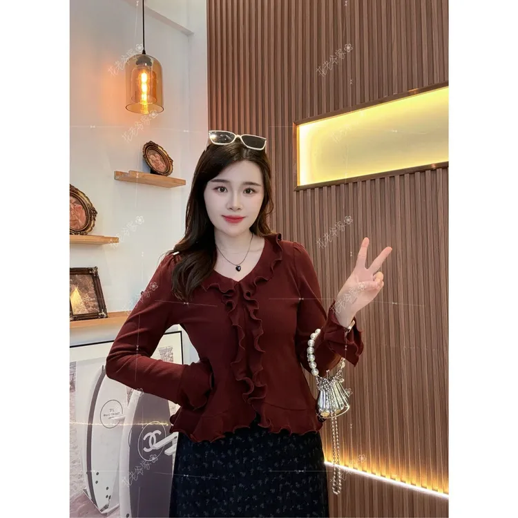 【仅上衣】花老爷微胖大码女装木耳边微喇袖精致T恤HLY3661